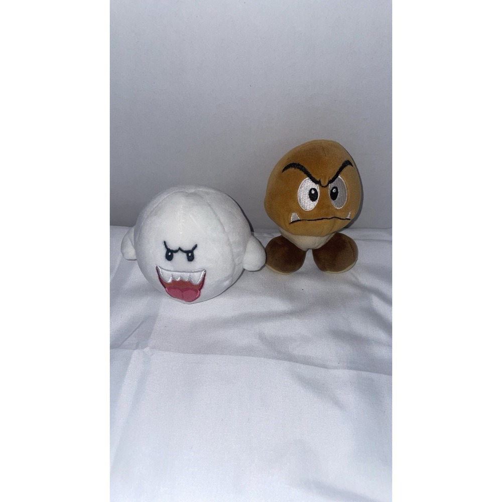 Nintendo Super Mario Bros Boo and Goomba Plush Stuffed Toy Lot 4-5 Inch Figures